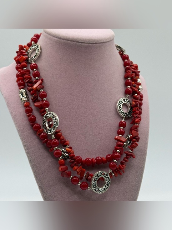 Premier Designs Jewelry - PREMIER DESIGNS TRIPLE STRAND RED CORAL & SILVER TONE NECKLACE